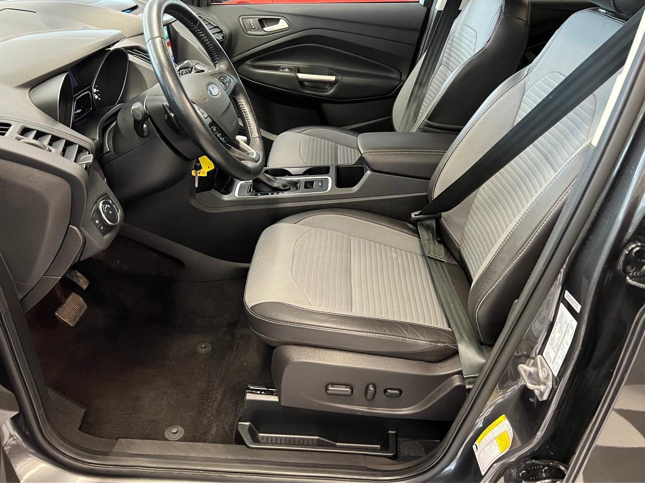 2017 Ford Escape SE Apperance PKG AWD+GPS+New Tires+CLEAN CARFAX Photo78
