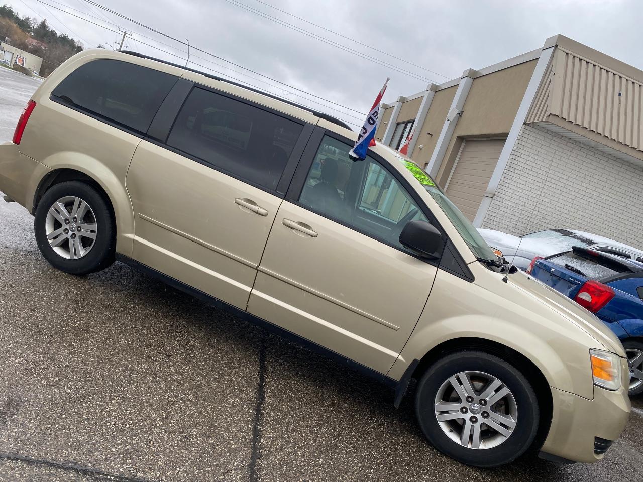 2010 Dodge Grand Caravan SE - Photo #3