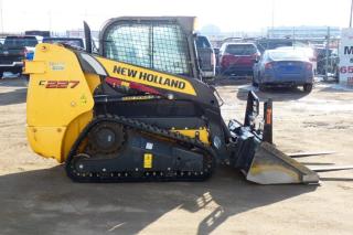 2016 Other Other C227 loader w/ bucket and forks - Photo #5