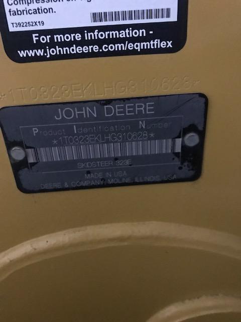 2017 John Deere Skidsteer Loader w/ 2 spd AC, stereo, 2,000 hours - Photo #3