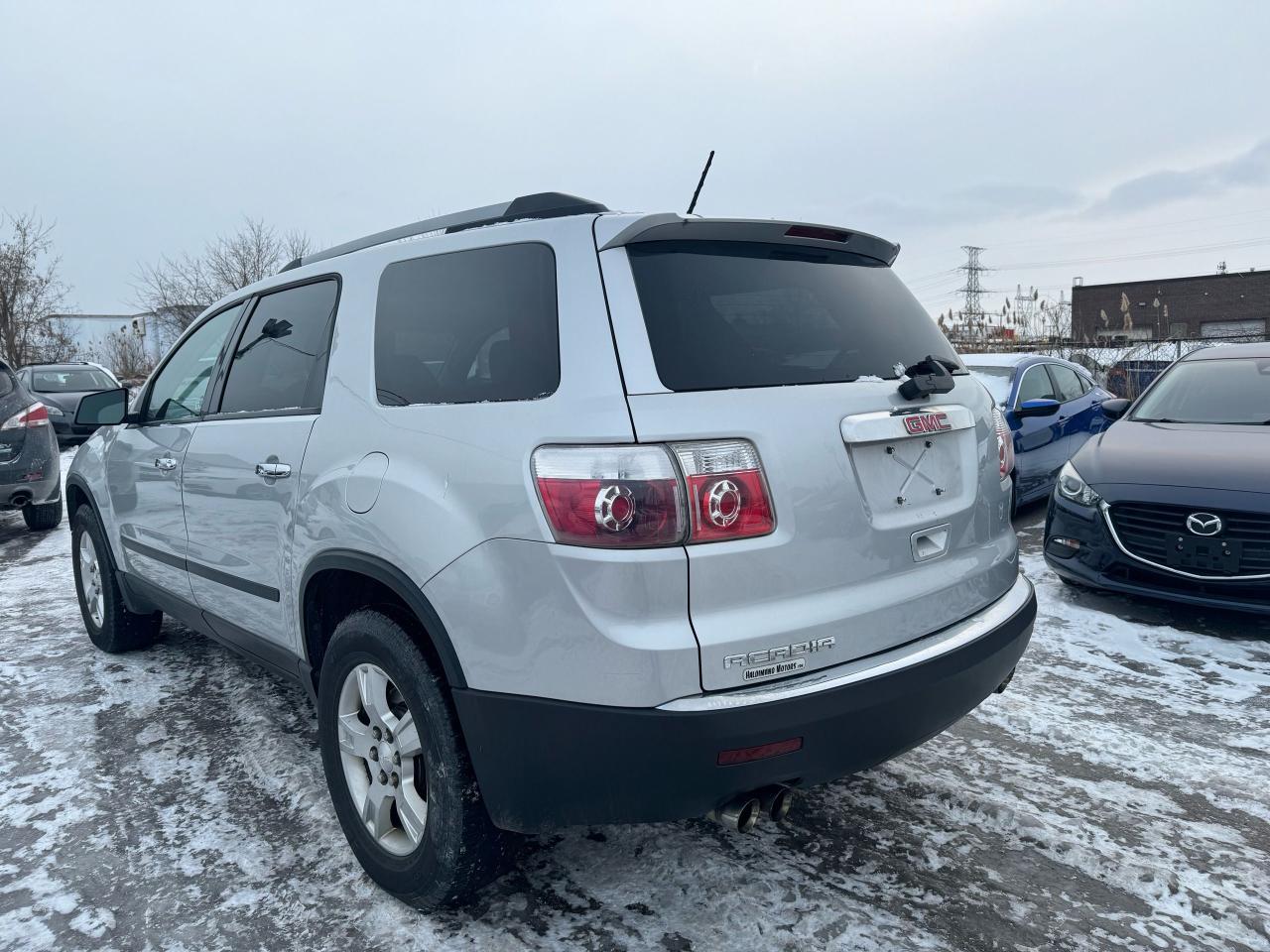 2010 GMC Acadia SLE1 - Photo #7