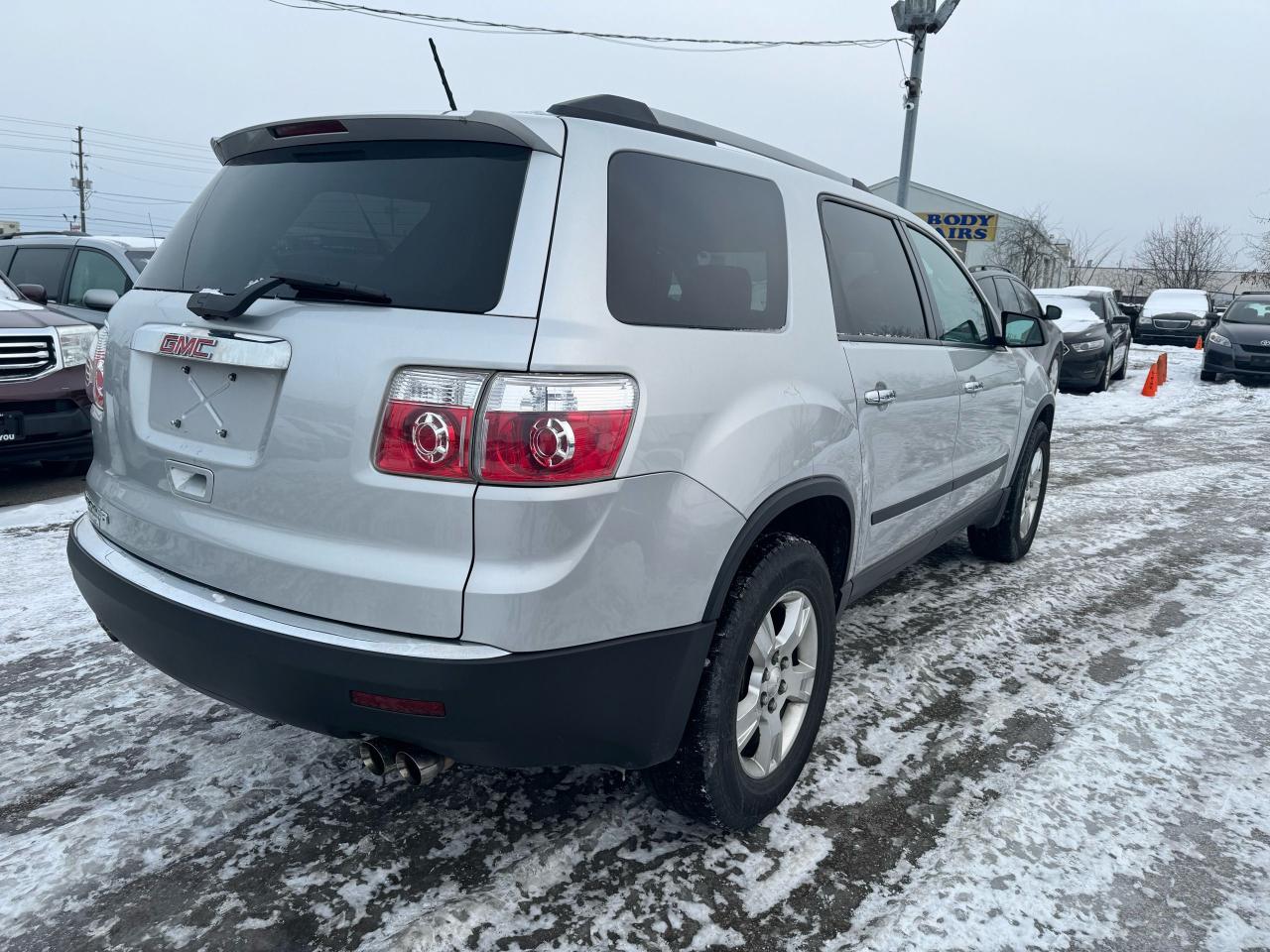 2010 GMC Acadia SLE1 - Photo #5