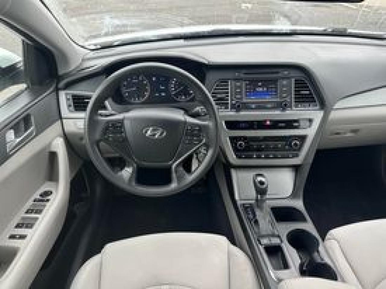 2015 Hyundai Sonata GL - Safety Certified Photo4