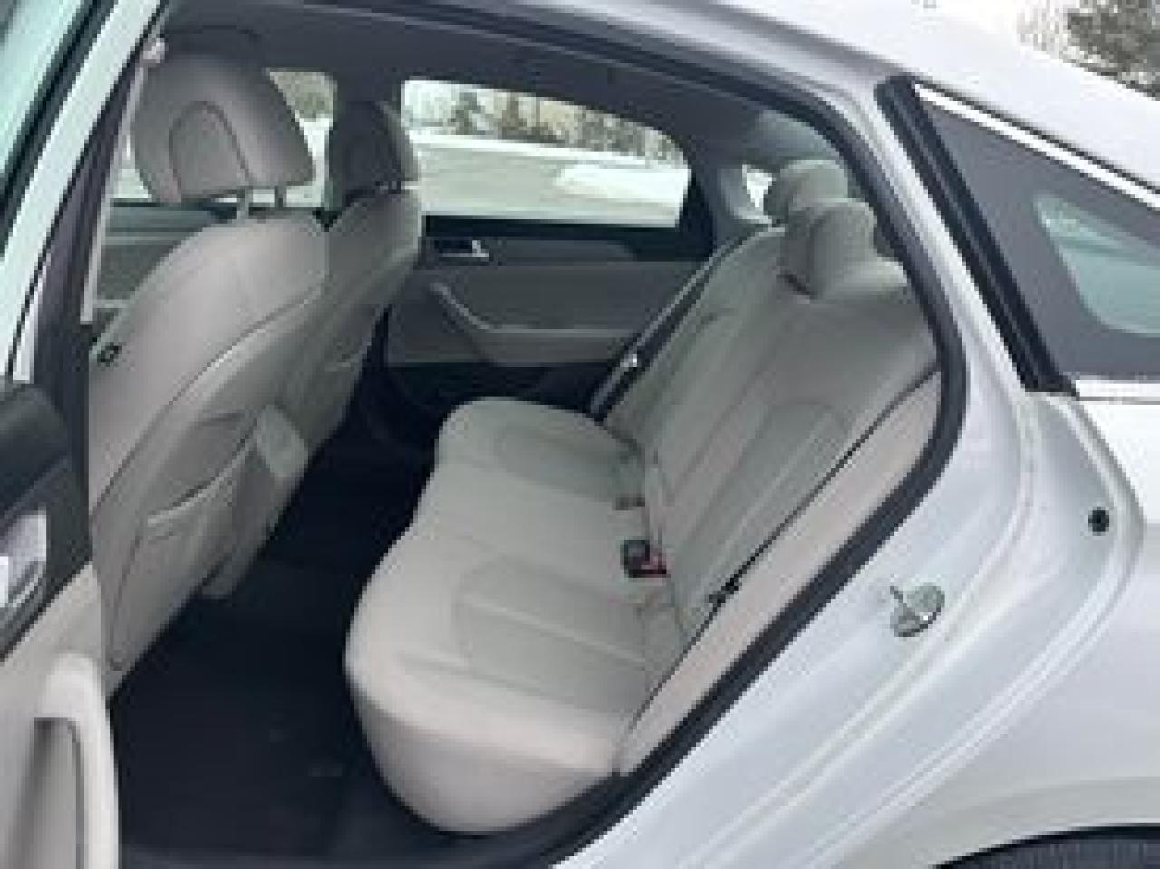 2015 Hyundai Sonata GL - Safety Certified - Photo #14