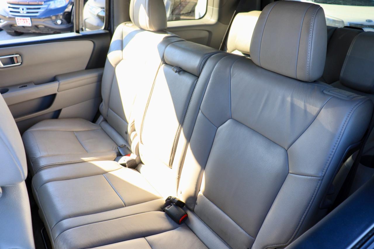 2013 Honda Pilot EX-L | AWD | Leather | Sunroof | 8 Seater | Cam ++ Photo25