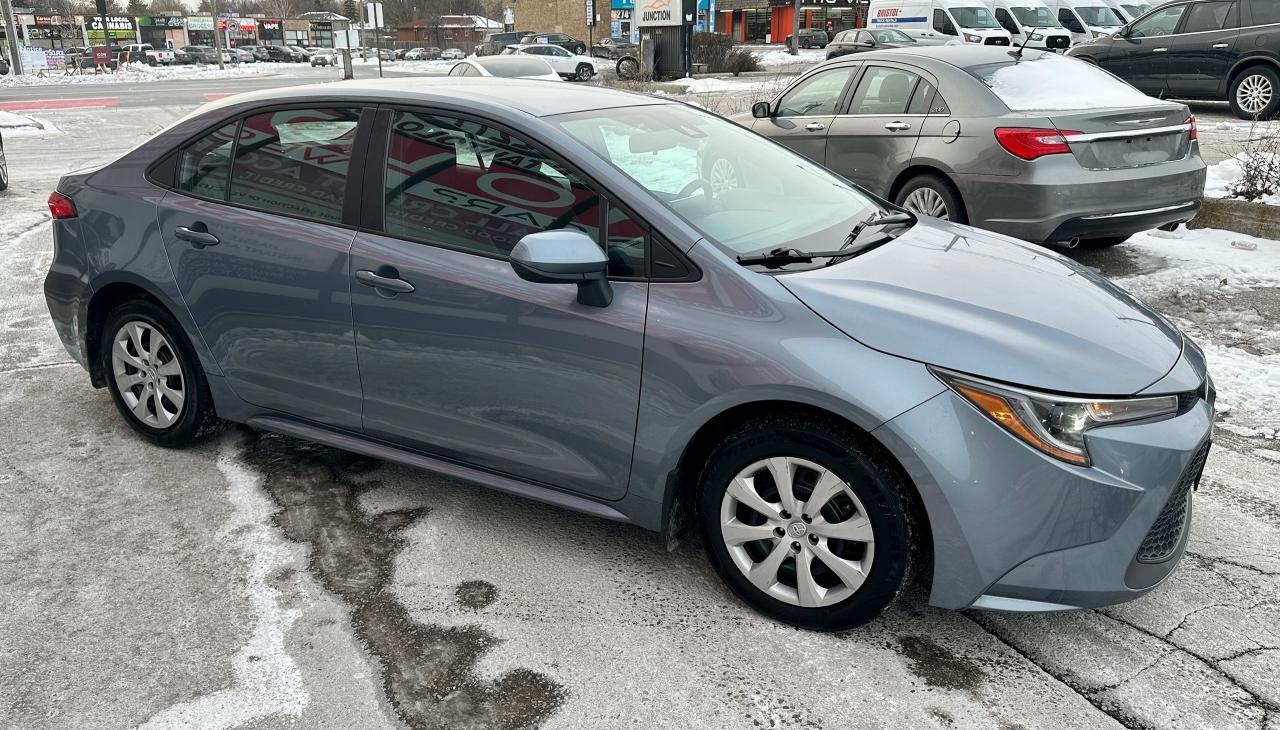 2021 Toyota Corolla LE Photo3