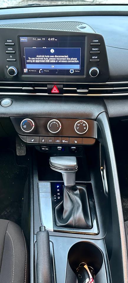 2021 Hyundai Elantra Preferred Photo