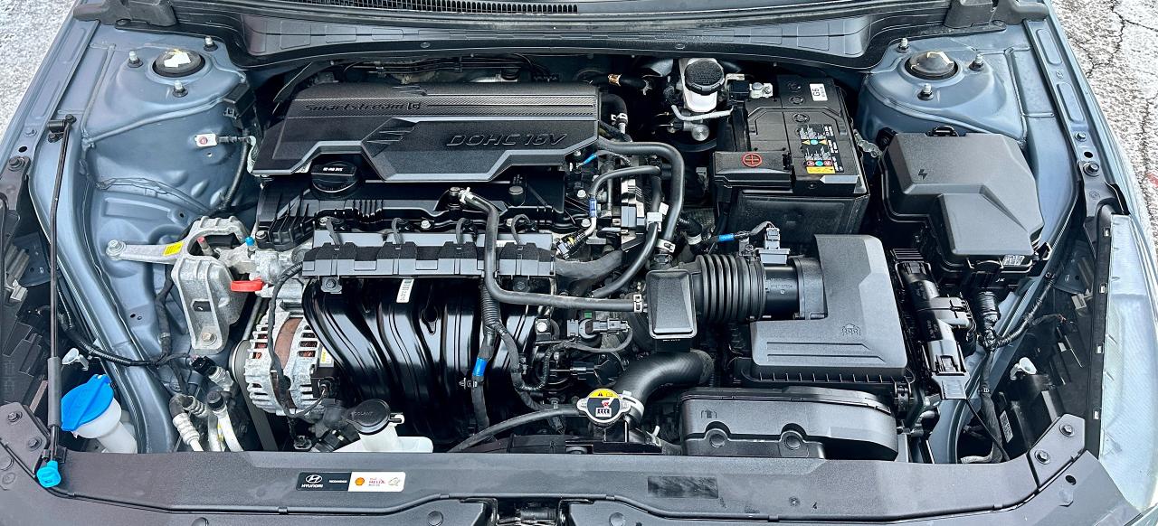 2021 Hyundai Elantra Preferred Photo