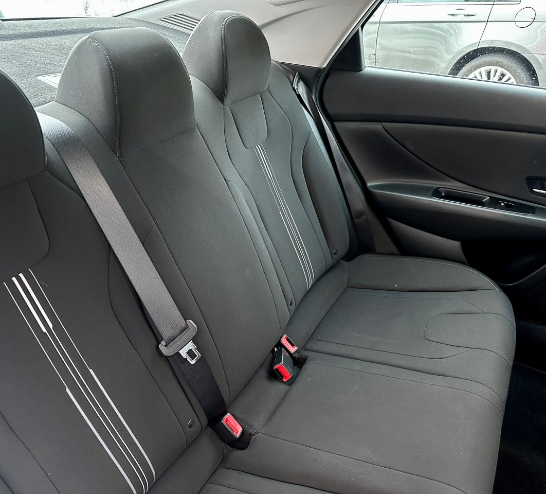 2021 Hyundai Elantra Preferred Photo