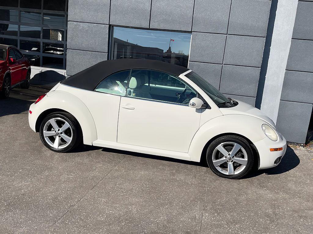 2007 Volkswagen New Beetle TRIPLE WHITE|CABRIO|LEATHER|PWR TOP|ALLOYS - Photo #2