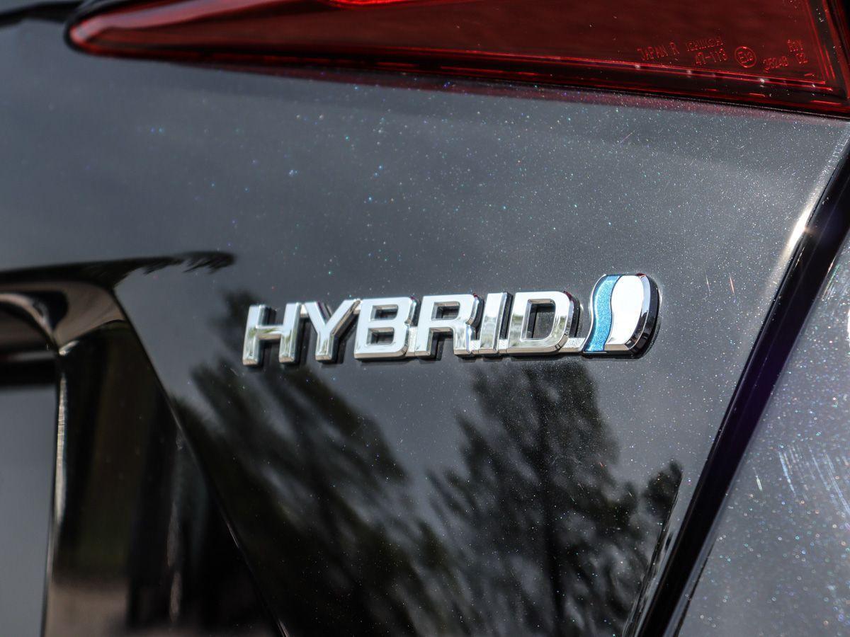2022 Toyota Prius AWD-e Rear Cam Heated Seats Lane Keep Assist - Photo #11