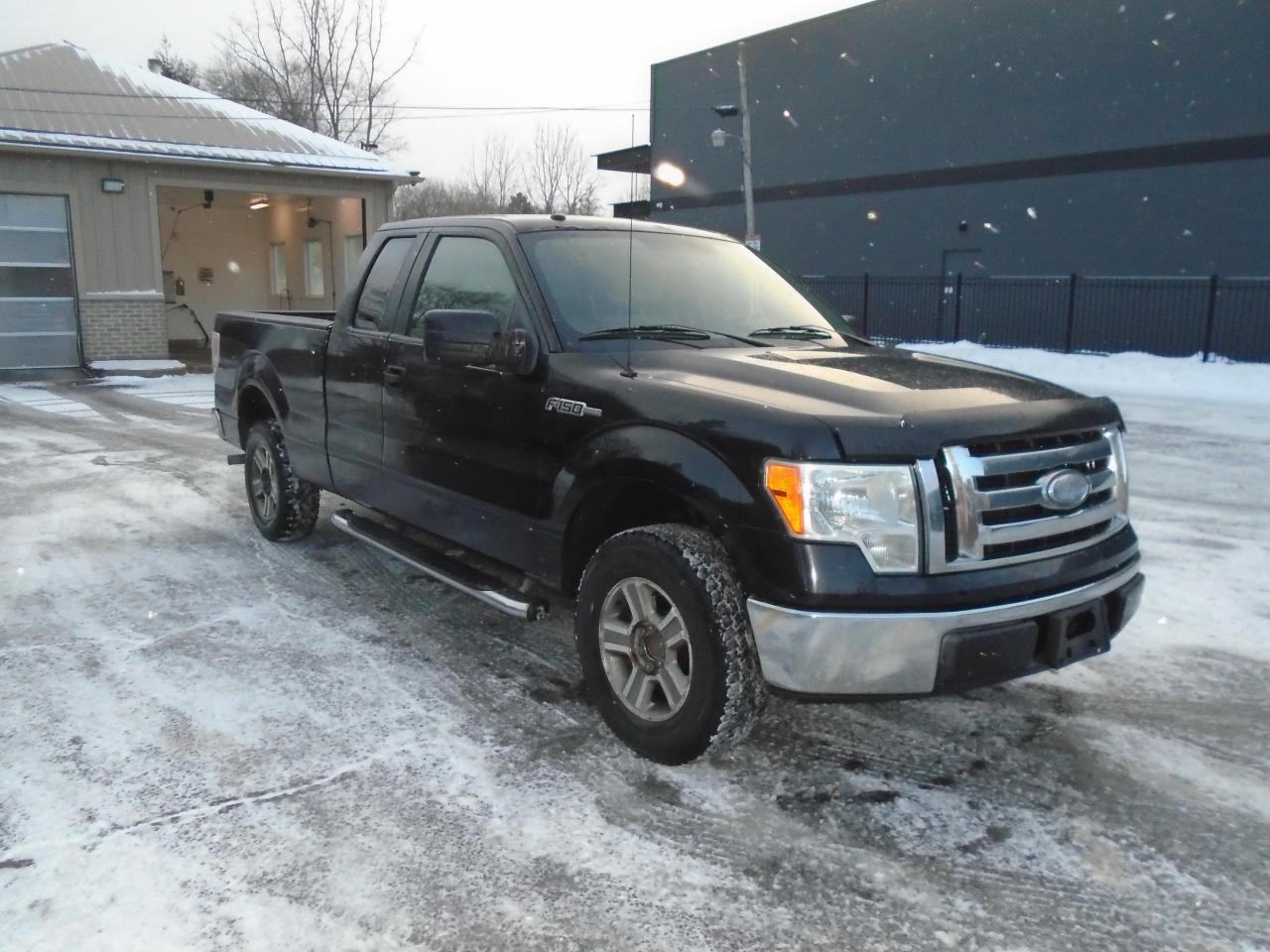2009 Ford F-150 2WD SuperCab 145  XLT - Photo #10