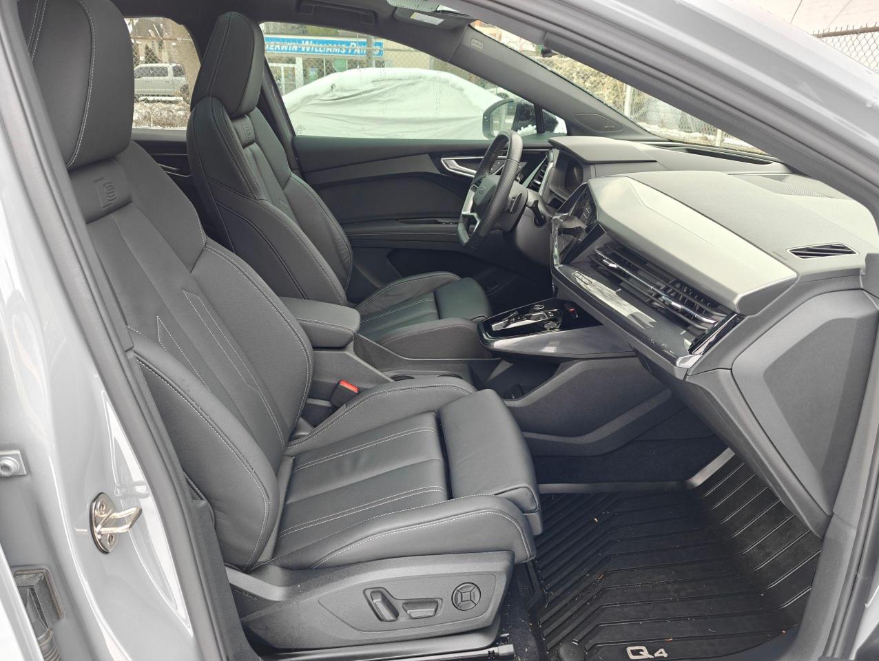 2023 Audi Audie_tron Q4 E-Tron Sportback - Tech Pkg, Heads up Disp! - Photo #6