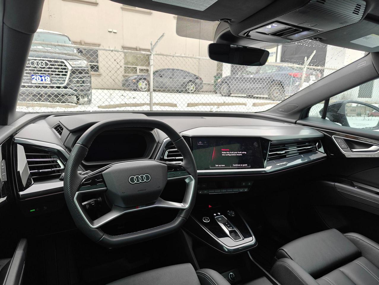 2023 Audi Audie_tron Q4 E-Tron Sportback - Tech Pkg, Heads up Disp! Photo