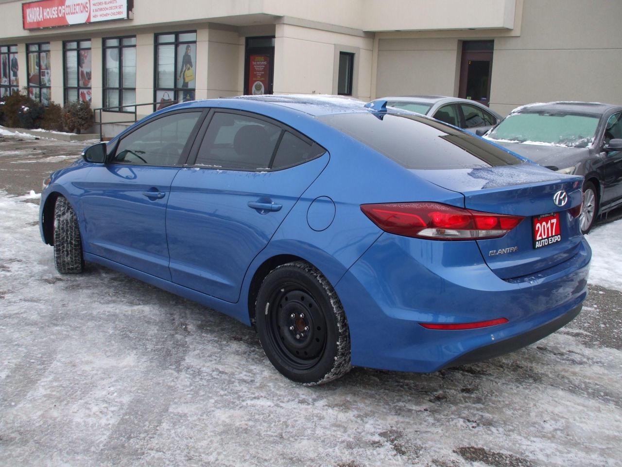 2017 Hyundai Elantra GL,Certified,Winter Tires,Bluetooth,Backup Camera - Photo #5