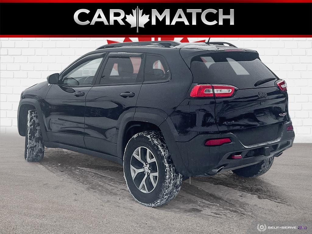 2015 Jeep Cherokee TRAILHAWK / 4WD / REVERSE CAM / NAV / NO ACCIDENTS - Photo #5