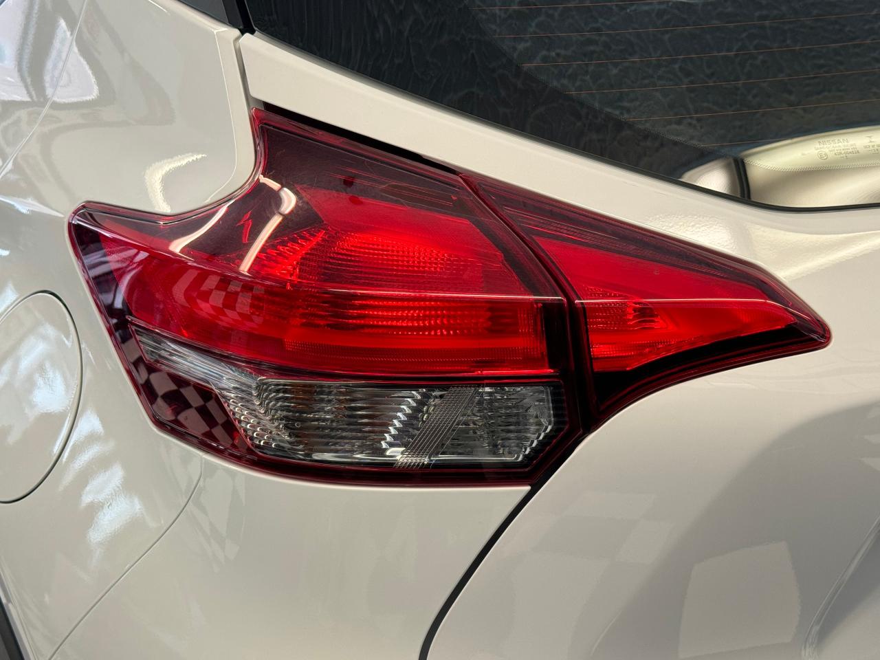 2019 Nissan Kicks S+Camera+Bluetooth+Push Start+CLEANC CARFAX - Photo #56