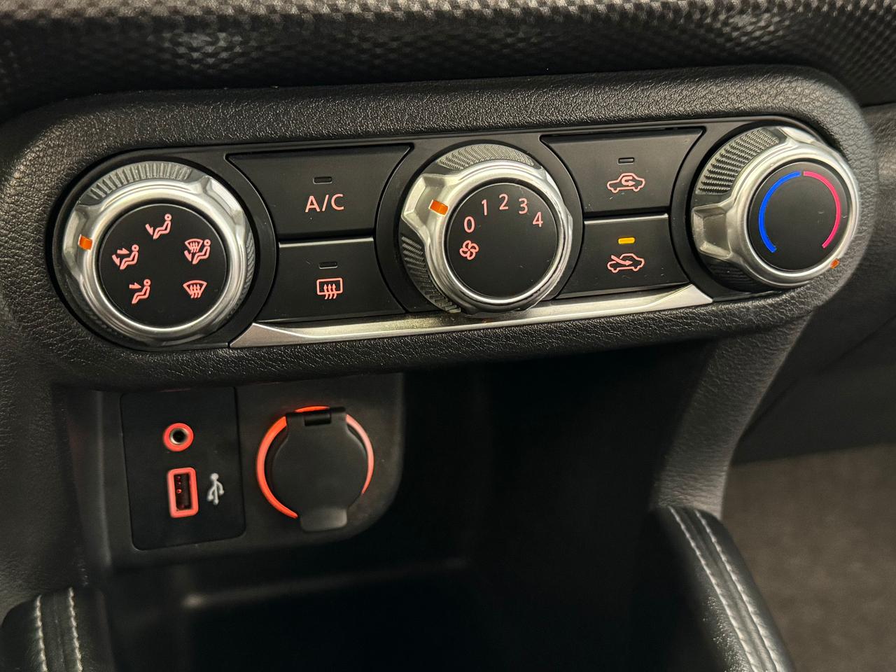 2019 Nissan Kicks S+Camera+Bluetooth+Push Start+CLEANC CARFAX - Photo #31