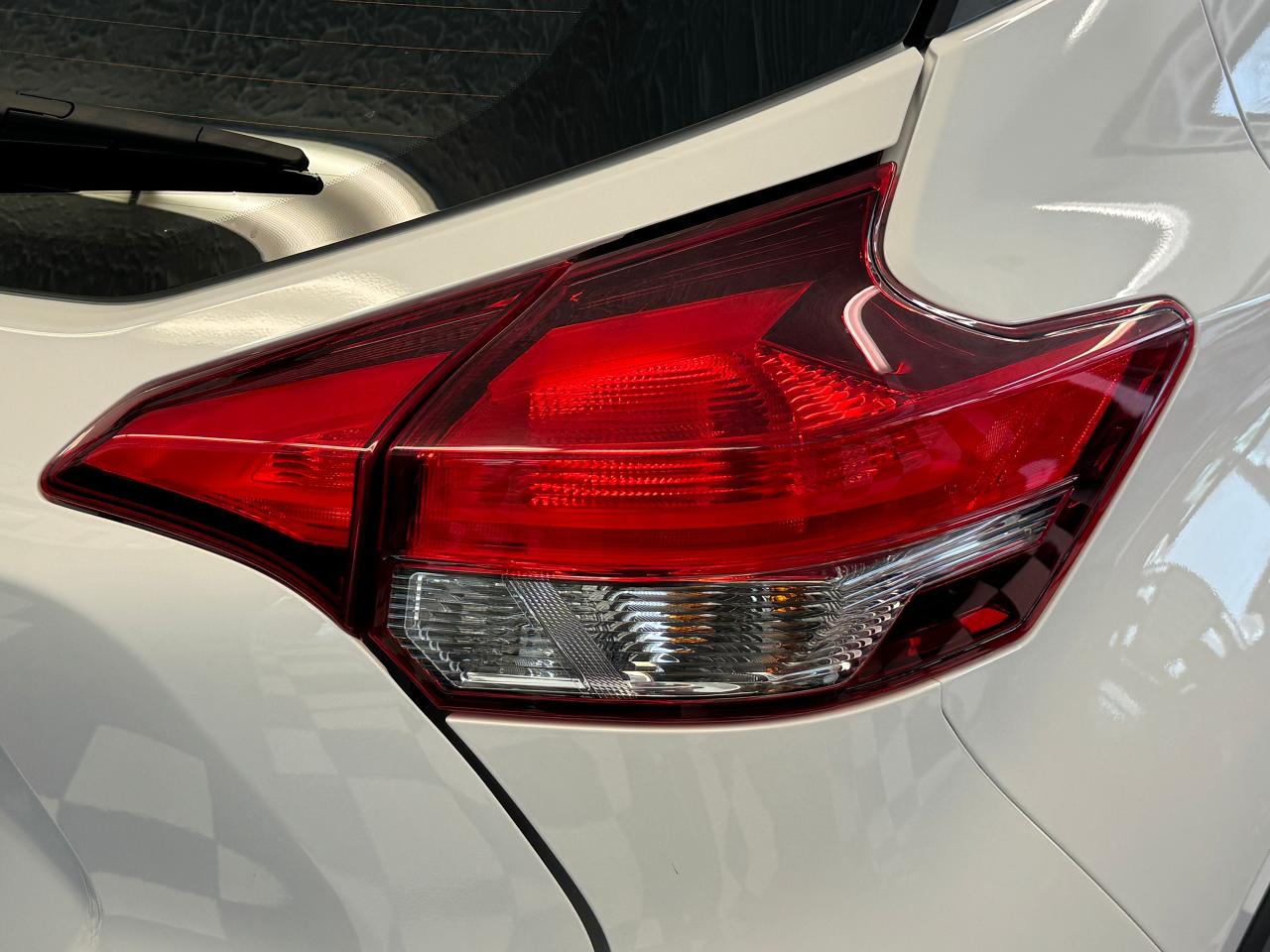 2019 Nissan Kicks S+Camera+Bluetooth+Push Start+CLEANC CARFAX - Photo #59