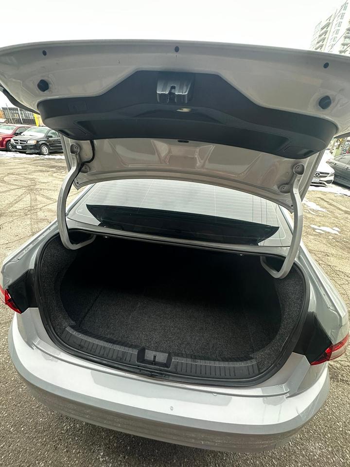 2019 Volkswagen Jetta Highline auto Photo