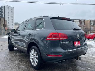 2012 Volkswagen Touareg SPORT Trim/LEATHER/AWD/NAVY/PWR SEATS/CERTIFIED - Photo #3