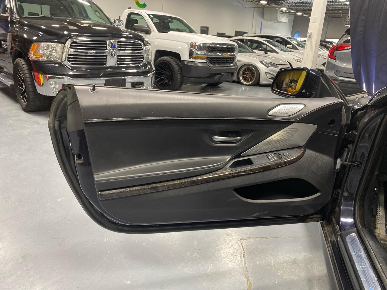 2012 BMW 6 Series 650i xDrive Photo