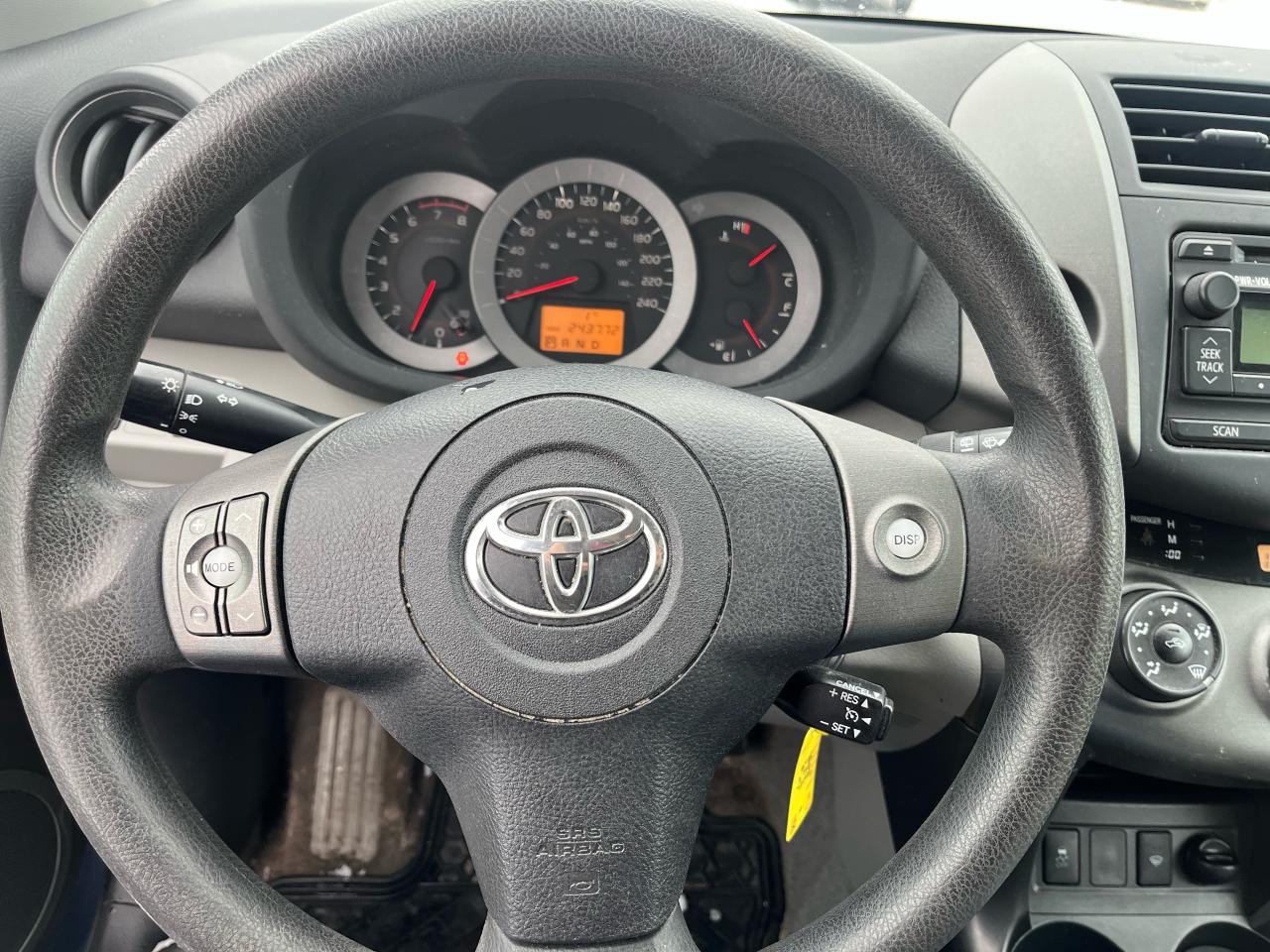 2012 Toyota RAV4 BASE - Photo #5