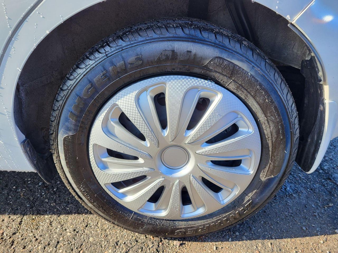 2015 Nissan Versa Note 1.6 SV Photo2