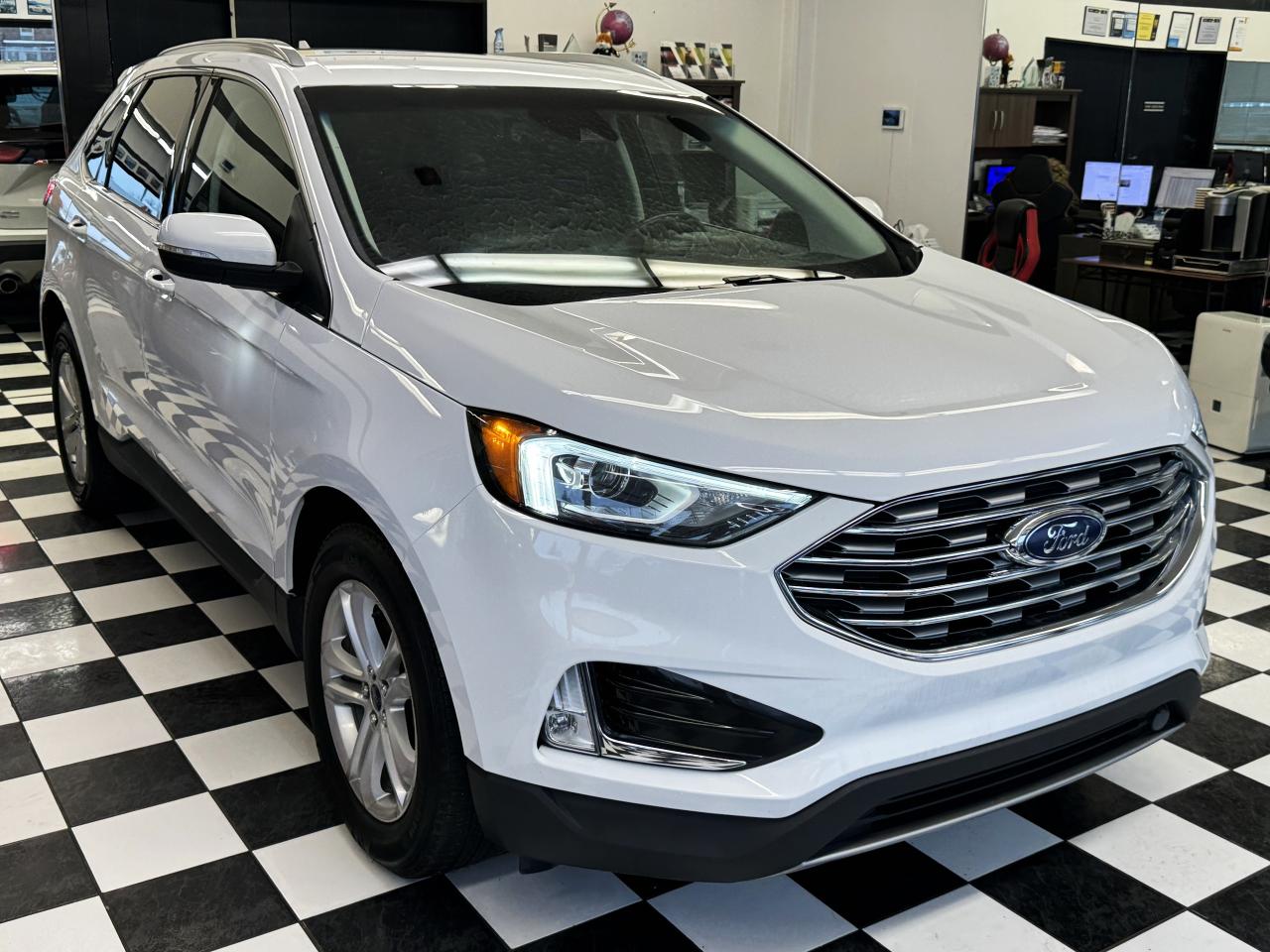 2019 Ford Edge SEL AWD+ApplePlay+PWR Gate+RemoteStart+CLEANCARFAX - Photo #5