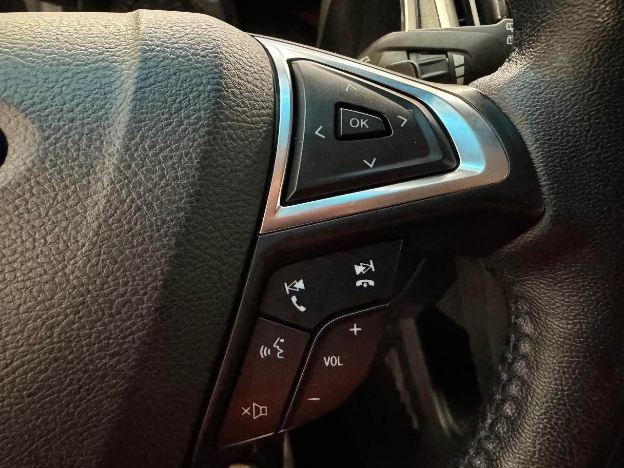 2019 Ford Edge SEL AWD+ApplePlay+PWR Gate+RemoteStart+CLEANCARFAX Photo45