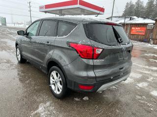 2019 Ford Escape SE Backup camera extra 4 sets of summer tires with rims - Photo #7