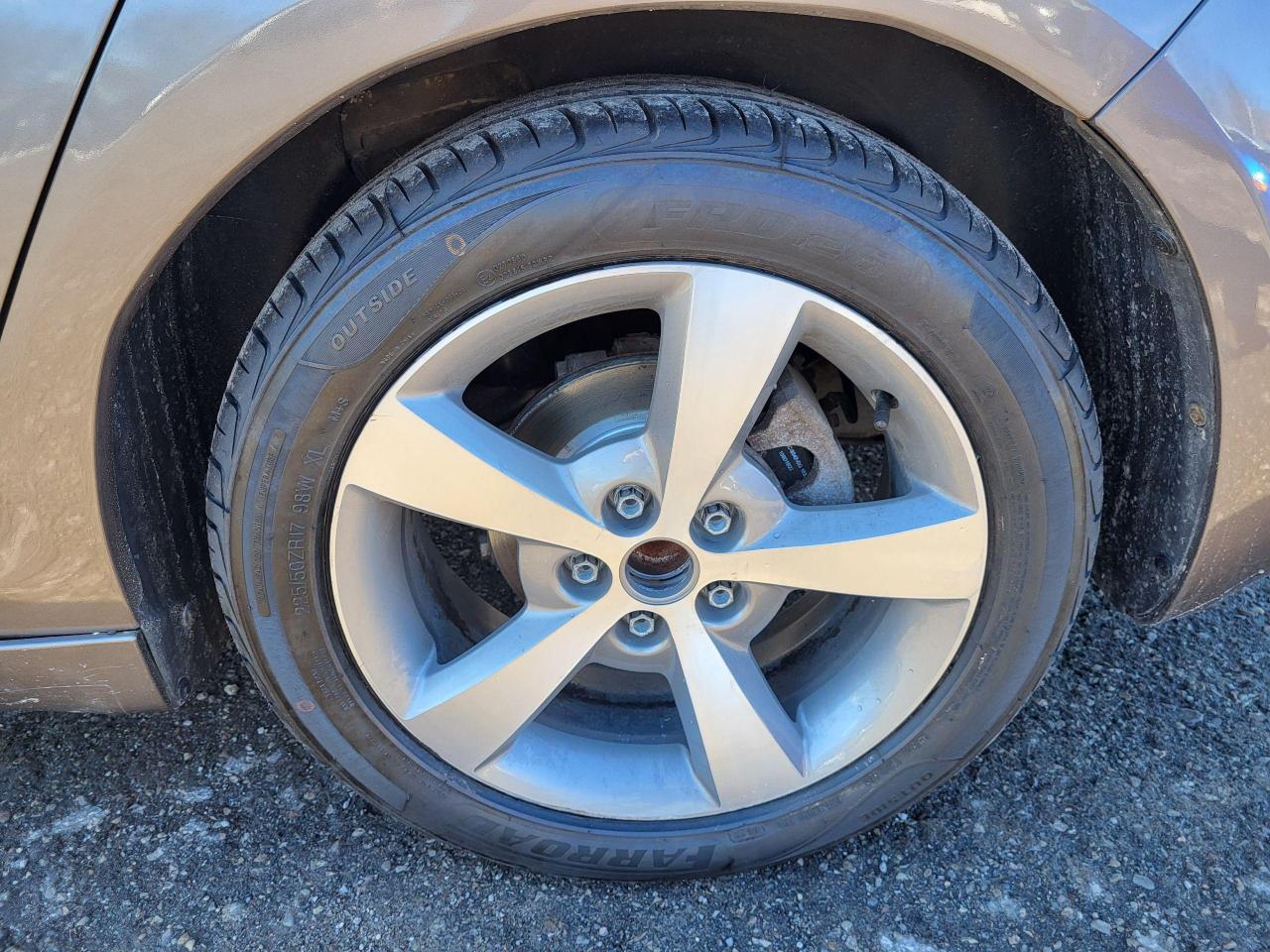 2012 Chevrolet Malibu 2LS Photo