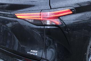 2021 Toyota Sienna XSE 7-Passenger FWD - Photo #7