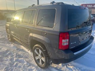 2017 Jeep Patriot 4WD,High Altitude, Nav, Sun Roof, Heated Seats, - Photo #4