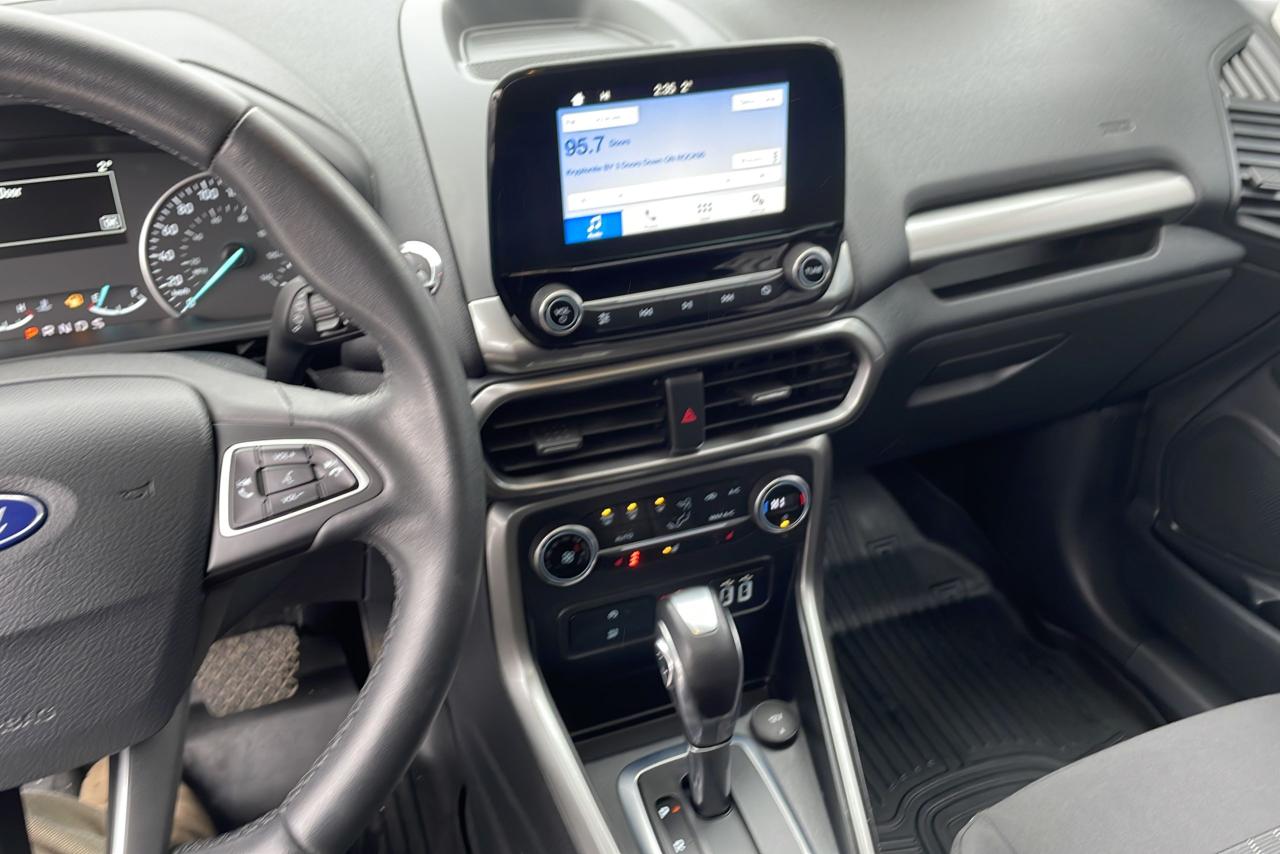 2018 Ford EcoSport SE 4WD **Sunroof/Heated Seats/Bluetooth** - Photo #9