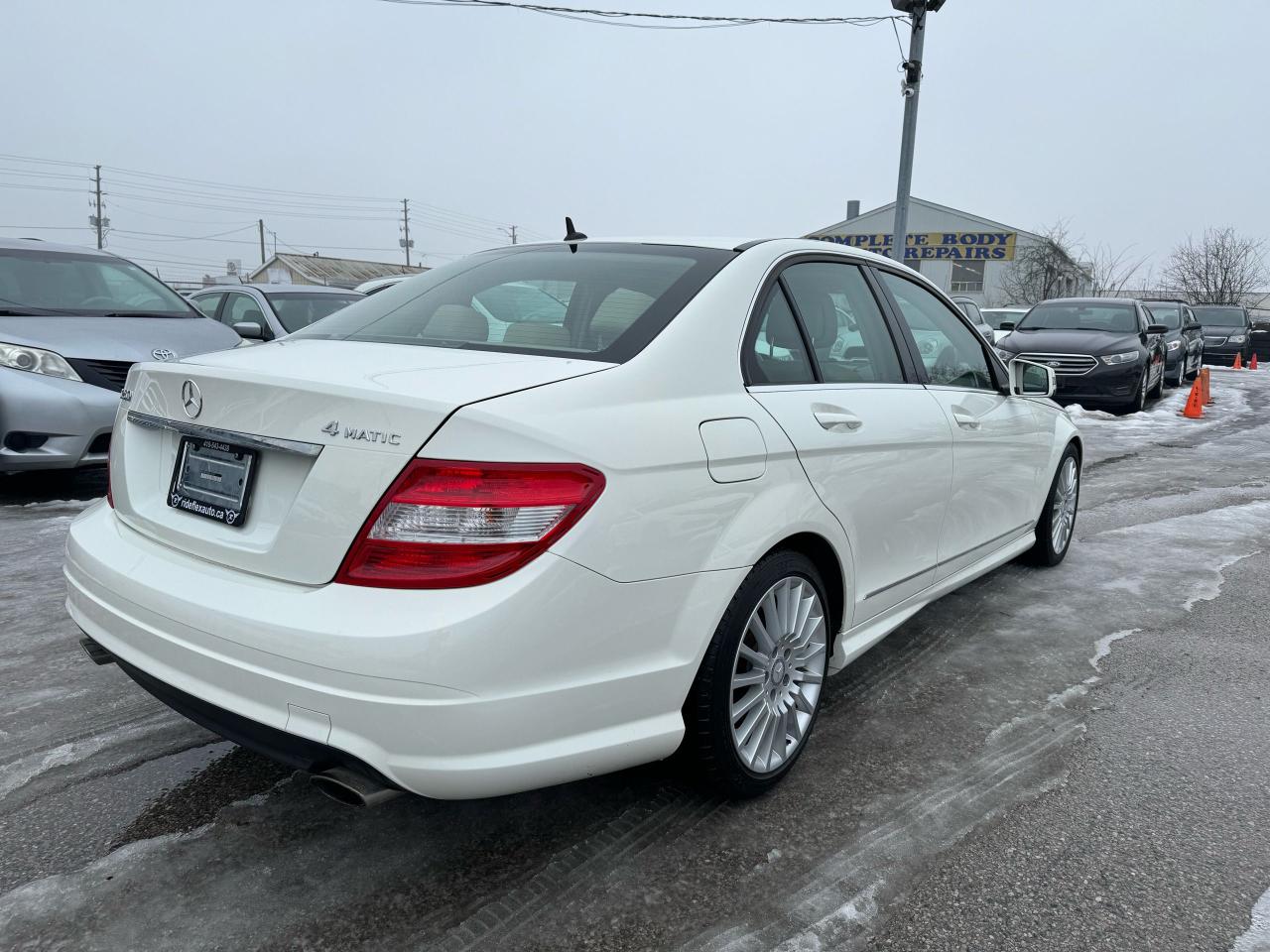 2011 Mercedes-Benz C-Class C 250 - Photo #5