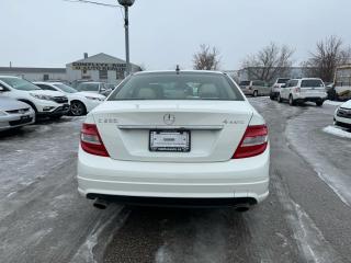 2011 Mercedes-Benz C-Class C 250 - Photo #6