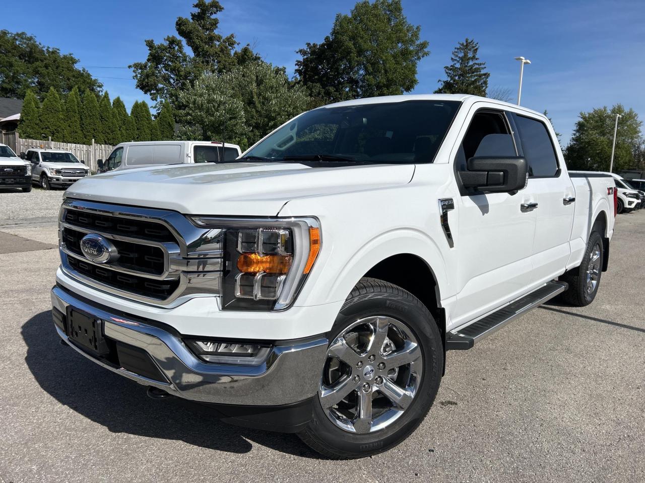 Used 2023 Ford F-150 XLT  Hard Folding Tonneau Cover included! for sale in Caledonia, ON