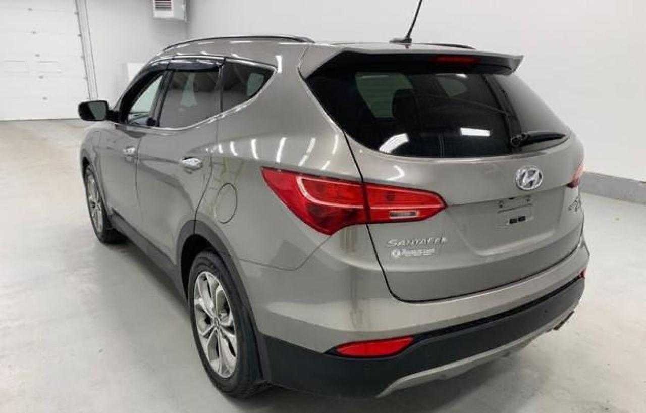 2015 Hyundai Santa Fe Sport AWD 4DR 2.0T Photo3