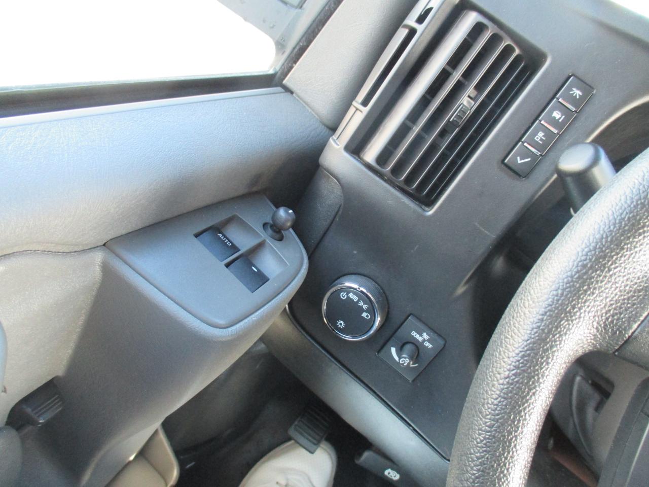2021 GMC Savana RWD 2500 135" - Photo #10