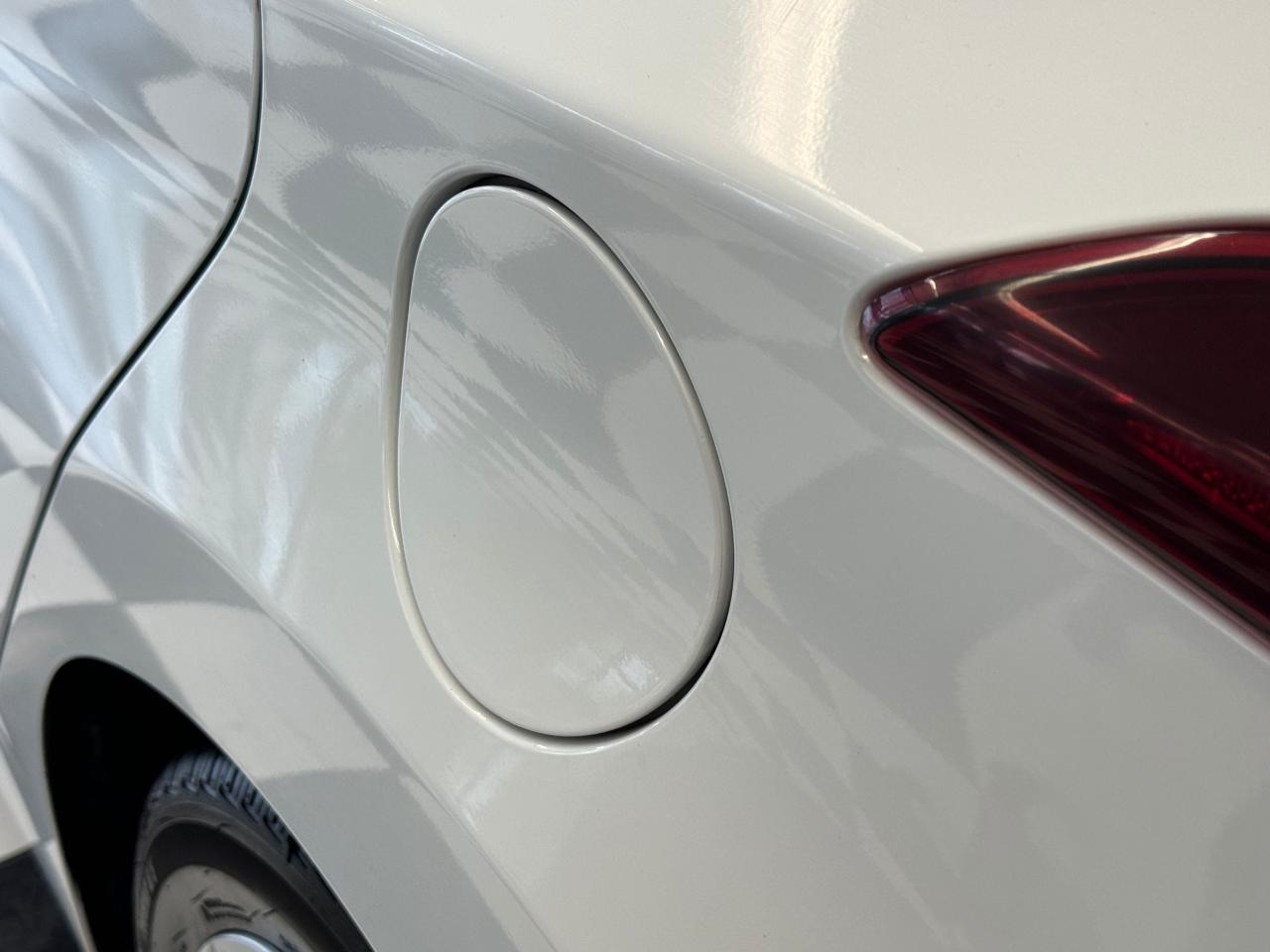 2015 Hyundai Elantra GL ECO+New Tires+A/C+Heated Seats+Cruise+ - Photo #41