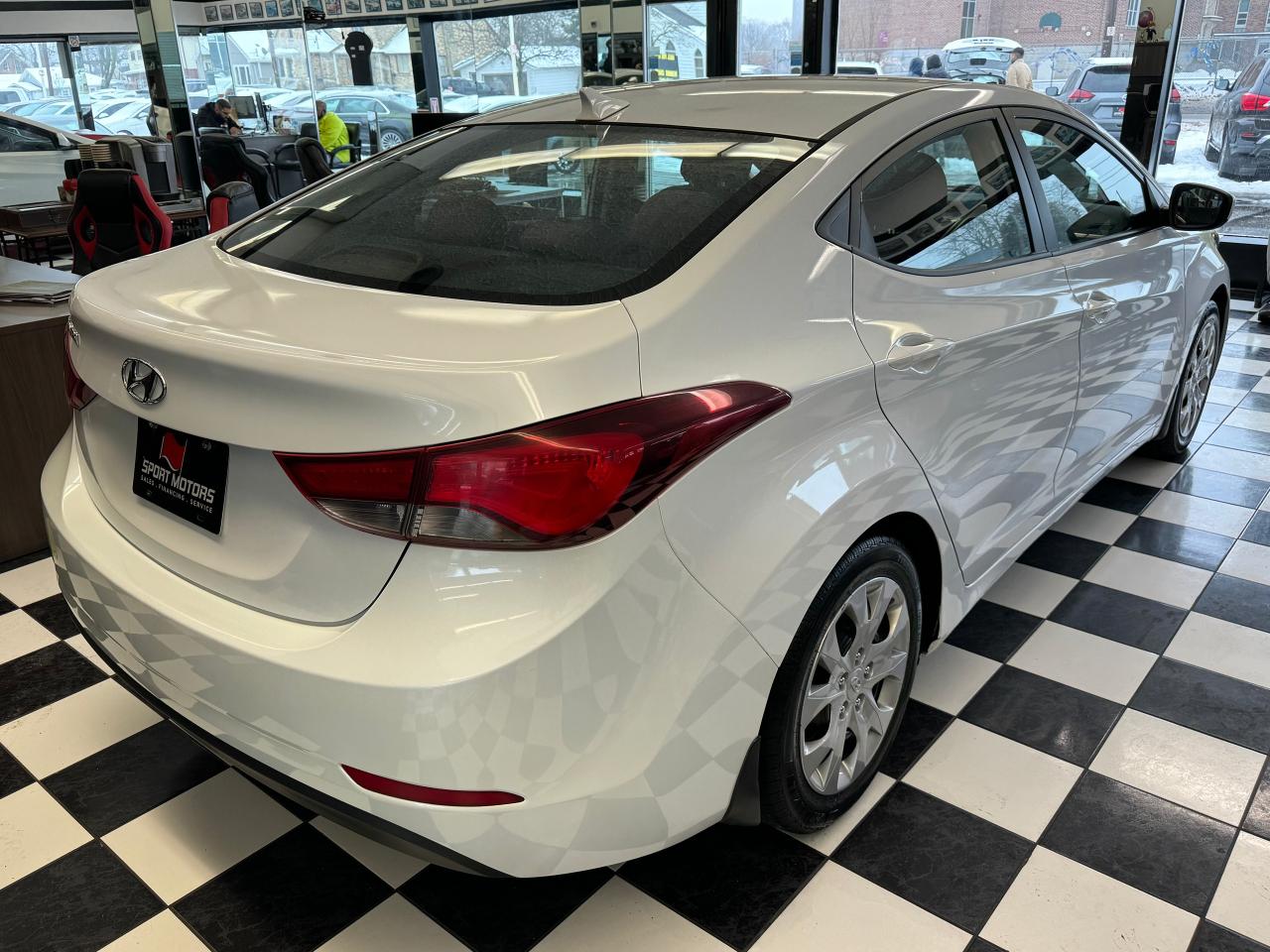 2015 Hyundai Elantra GL ECO+New Tires+A/C+Heated Seats+Cruise+ - Photo #4