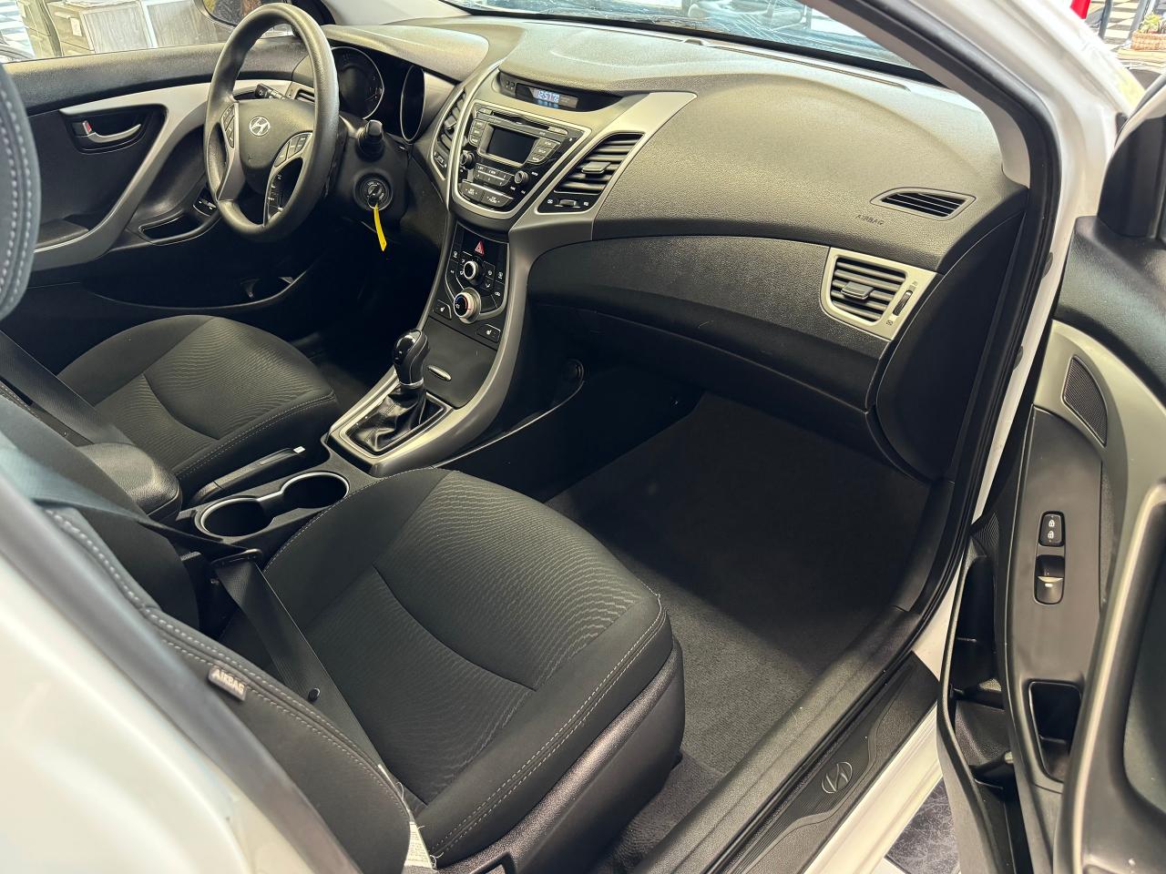 2015 Hyundai Elantra GL ECO+New Tires+A/C+Heated Seats+Cruise+ - Photo #13