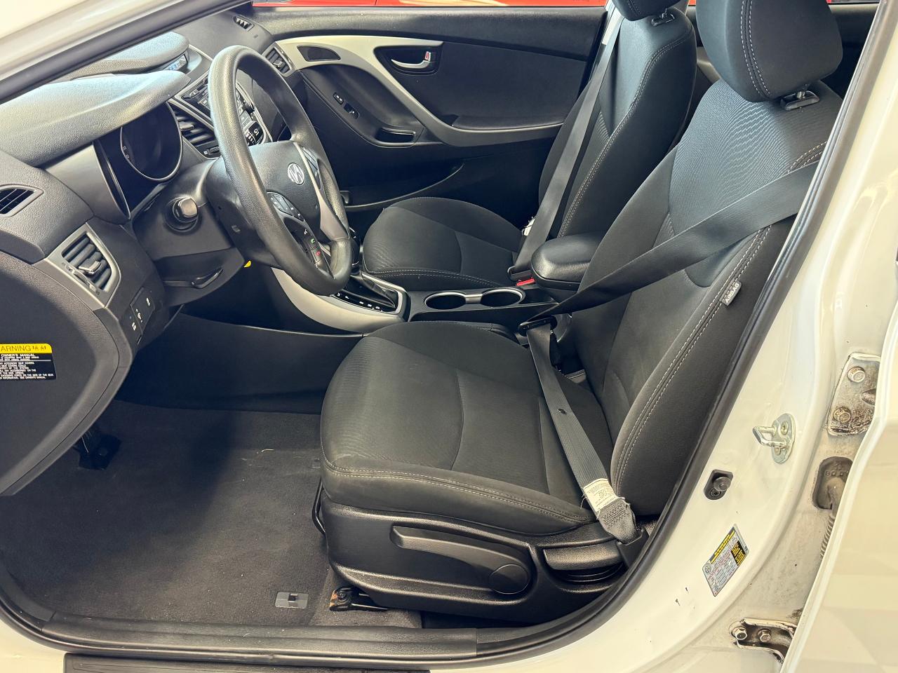 2015 Hyundai Elantra GL ECO+New Tires+A/C+Heated Seats+Cruise+ - Photo #11