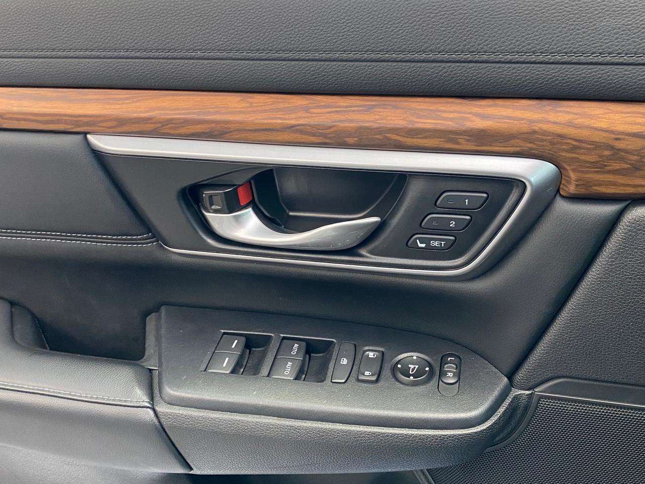 2019 Honda CR-V EX-L+Leather+Roof+ApplePlay+LaneKeep+CLEAN CARFAX Photo43