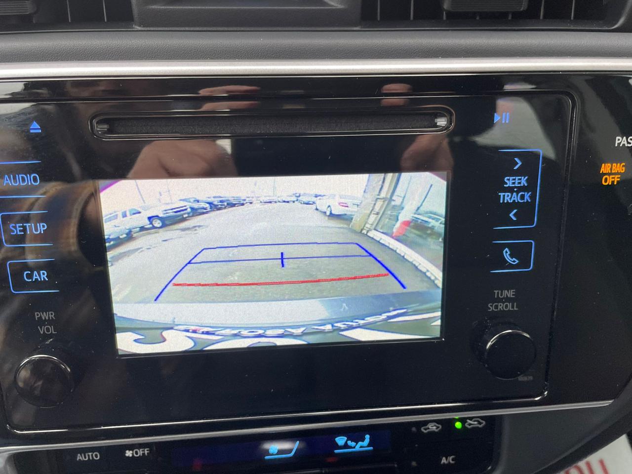2017 Toyota Corolla 4dr Sdn AUTO LE BLUETOOTH CAMERA NO ACCIDENT - Photo #17