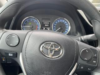 2017 Toyota Corolla 4dr Sdn AUTO LE BLUETOOTH CAMERA NO ACCIDENT - Photo #24