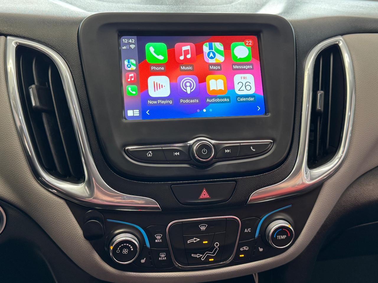 2018 Chevrolet Equinox LT+Power Seat+Remote Start+ApplePlay+CLEAN CARFAX - Photo #10