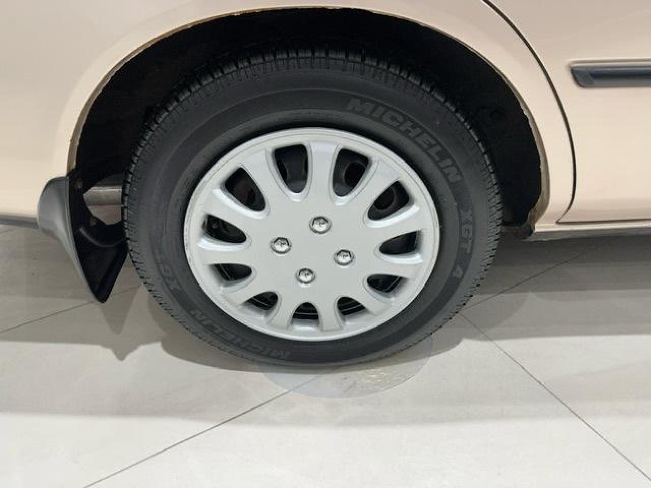 1995 Toyota Corolla 5dr Wagon DX Auto Clean CarFax Financing Trades OK Photo4