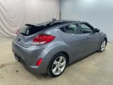 2015 Hyundai Veloster SE Photo27